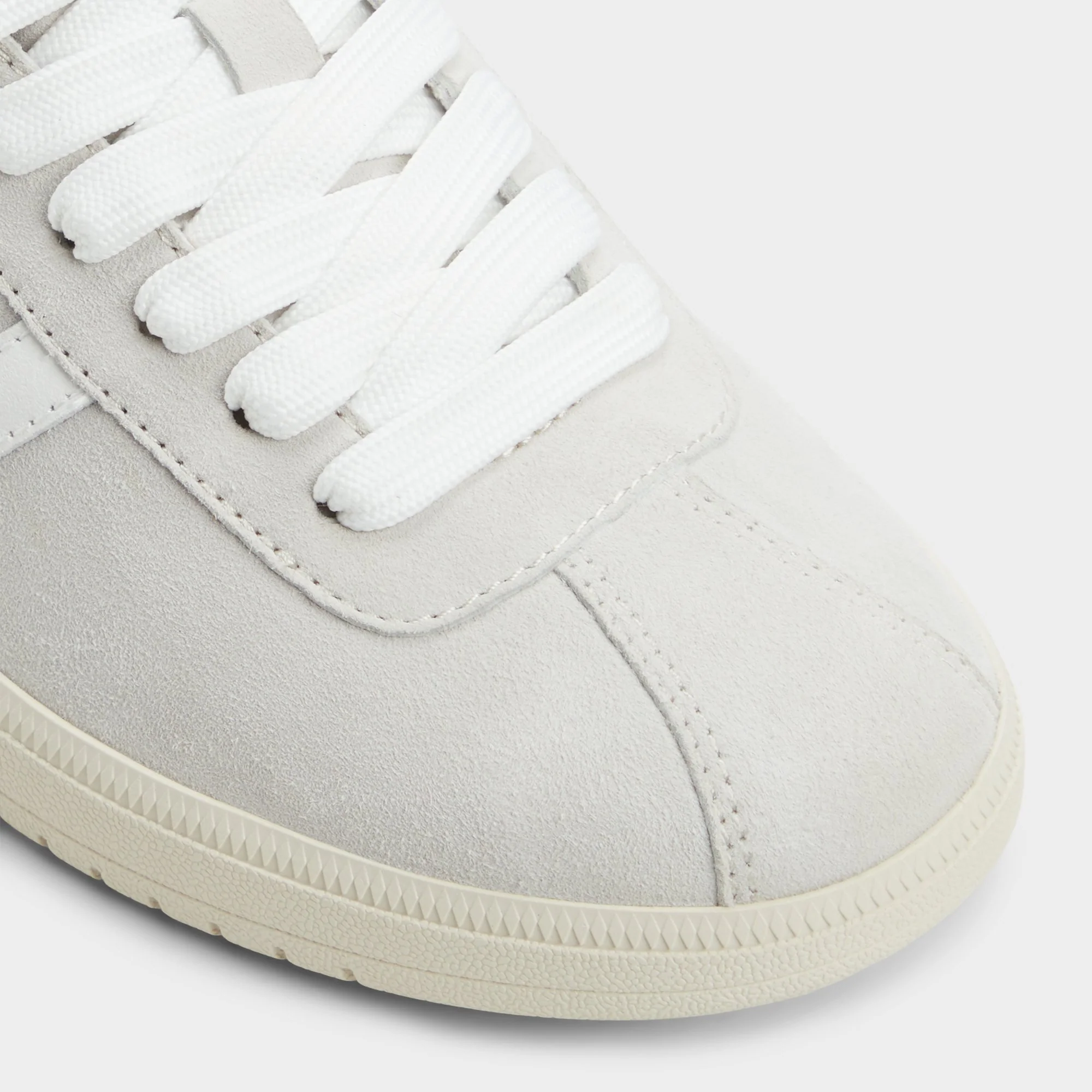 Chicsneaker - Image 5