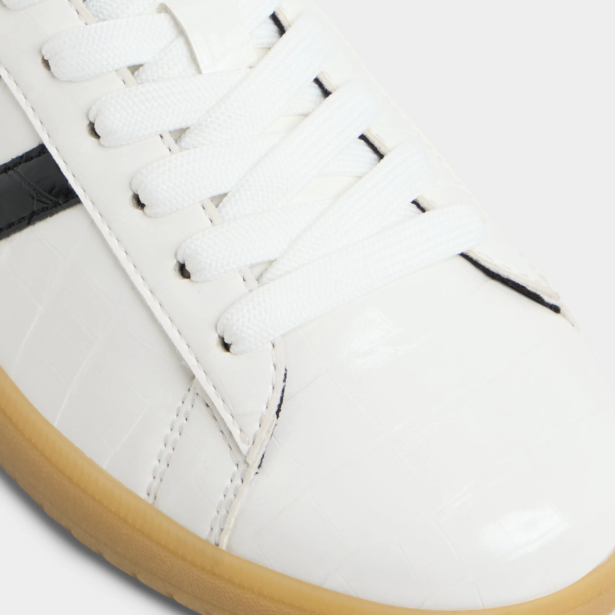 Chicsneaker2 - Image 7