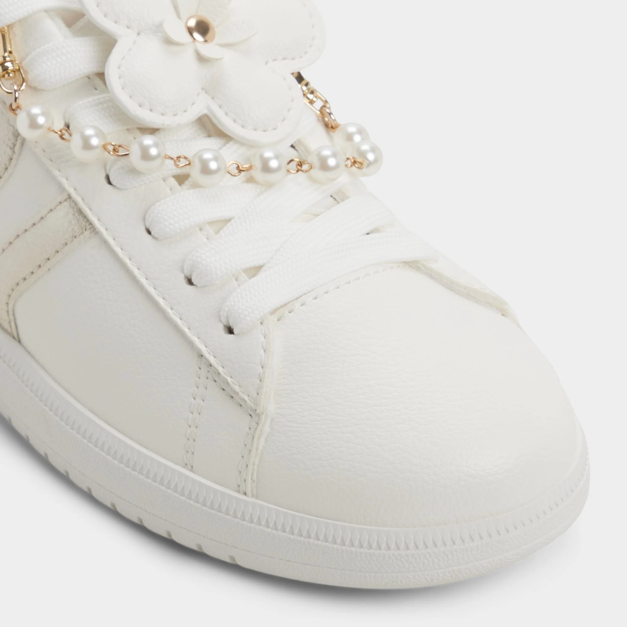Chicsneaker2 - Image 5