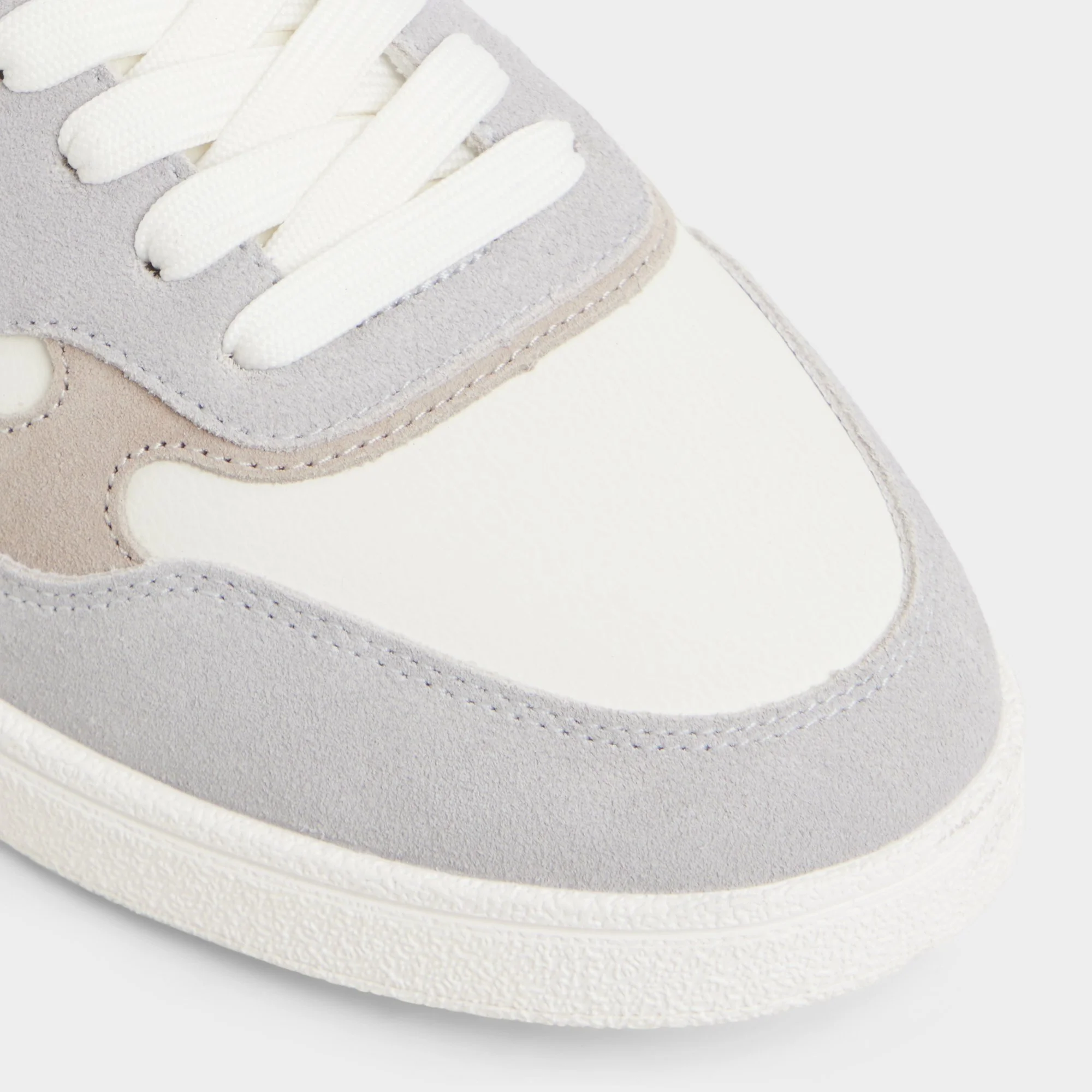 Curtis - Image 5