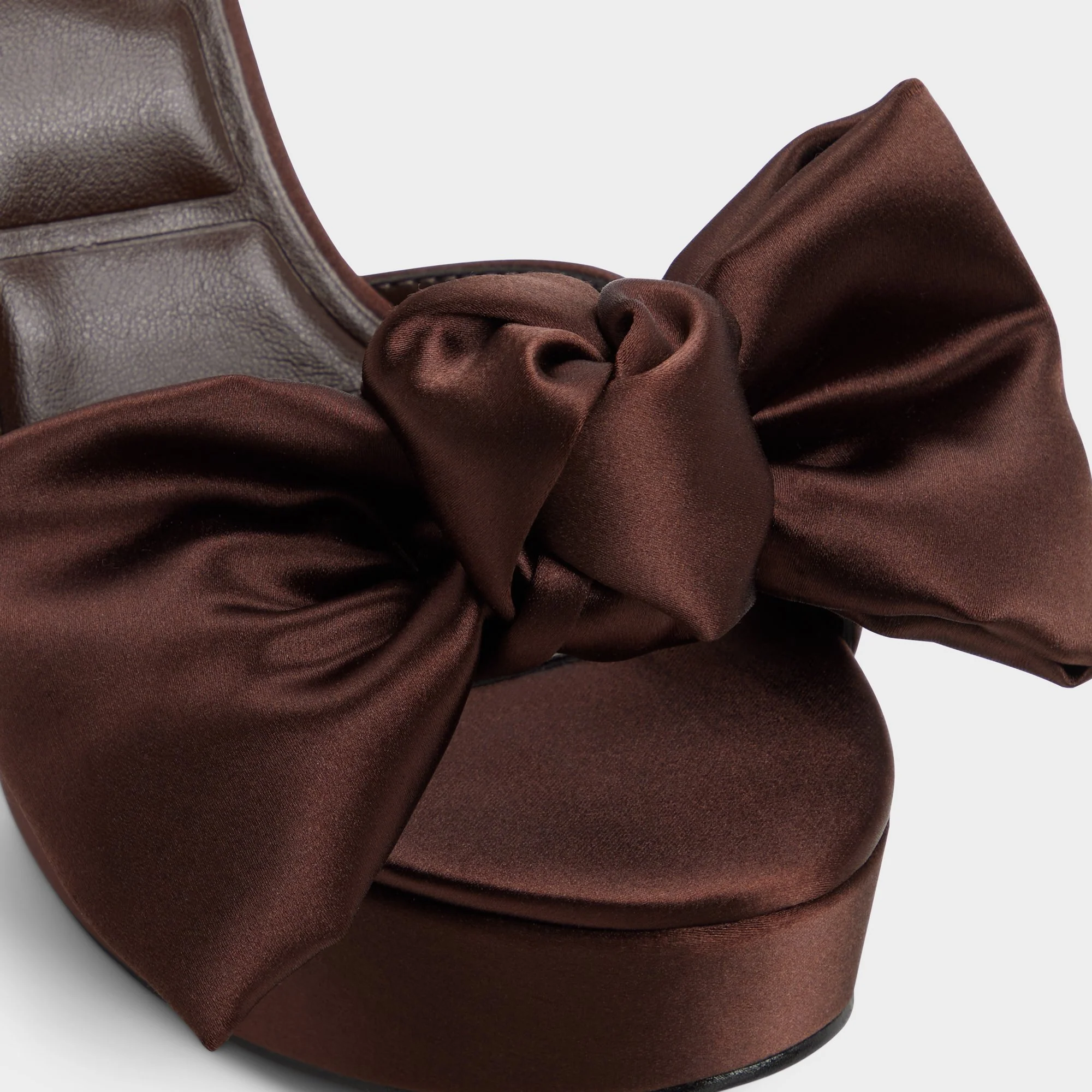Luscious - Image 7