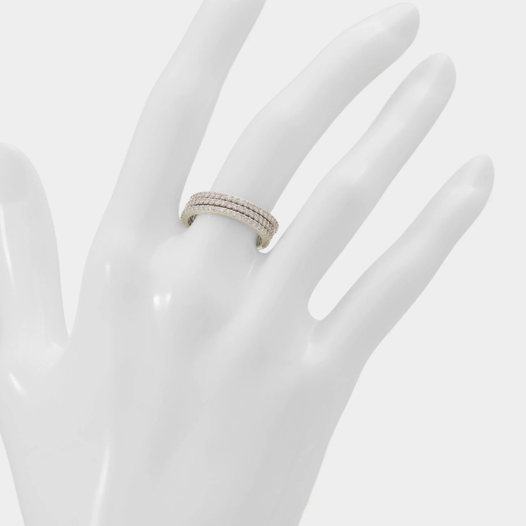 Luxetrio - Image 2