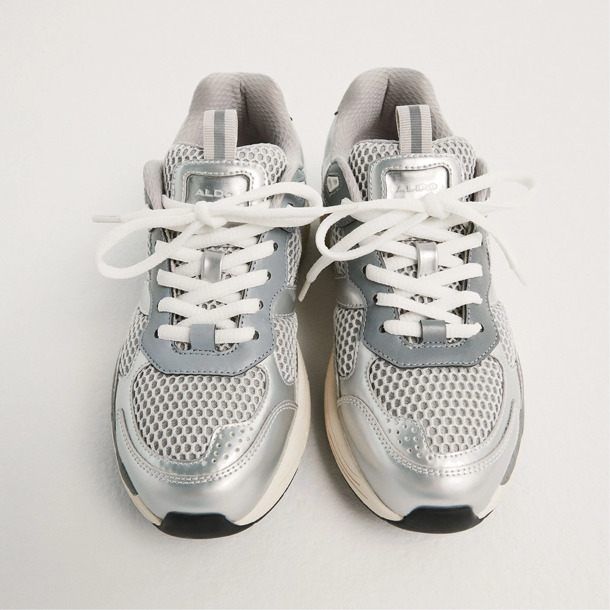 Pillowsnkr-l - Image 9