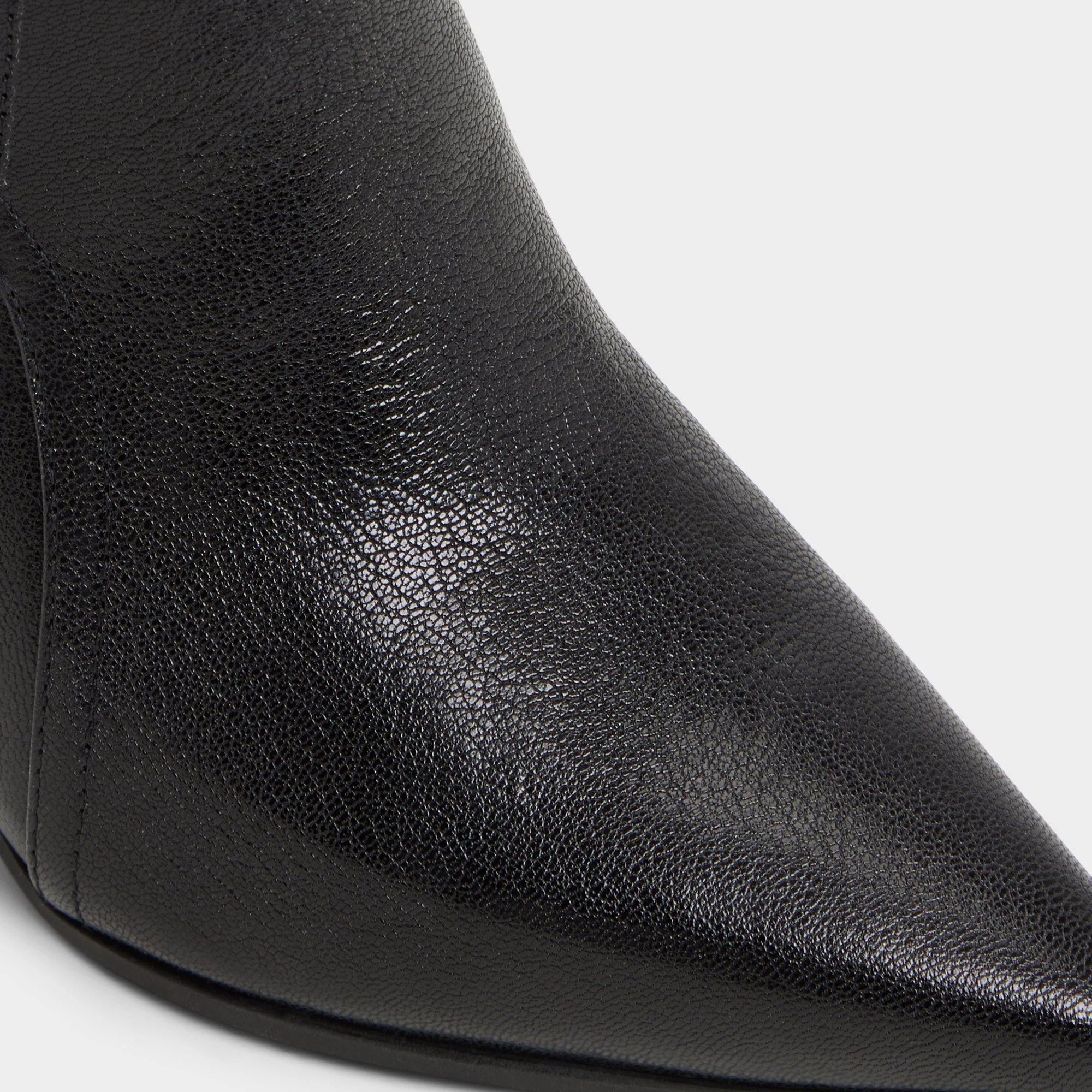Saddle - Image 6