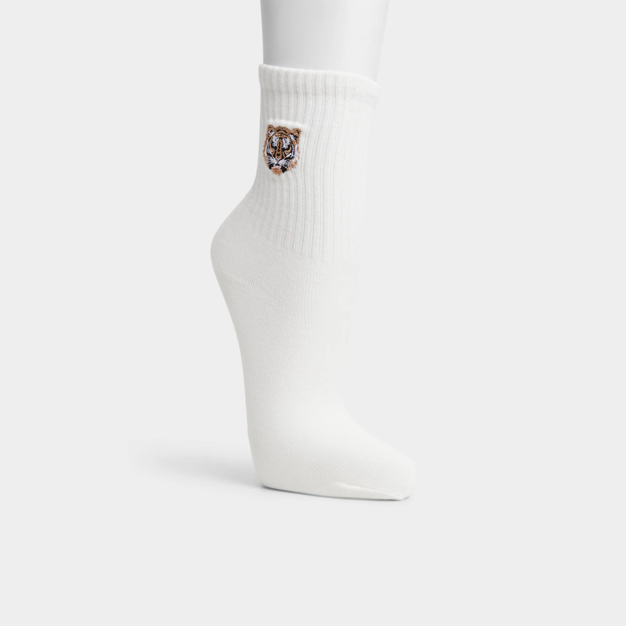 Wildpaws - Image 2